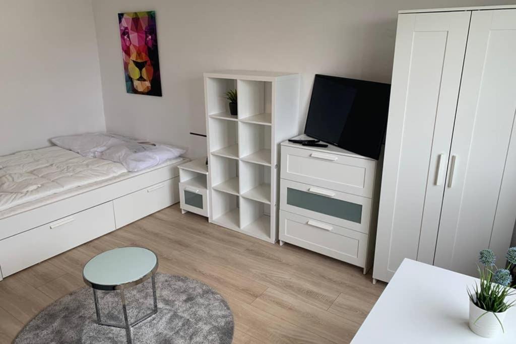 1 Zi-Whg, Netflix, Wifi, Kueche, 15Min Zum Zentrum Lipsia Esterno foto